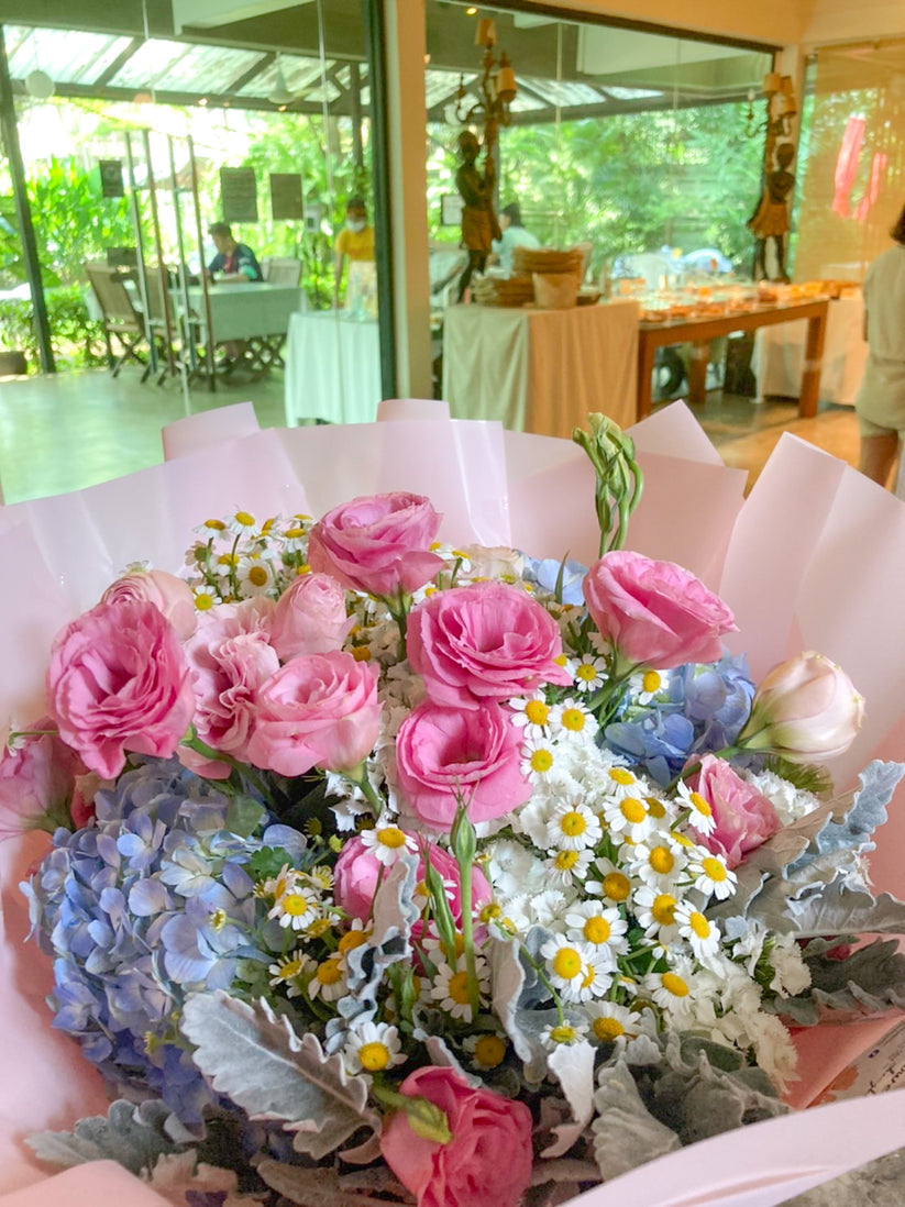 Verbe's Flora Bouquet