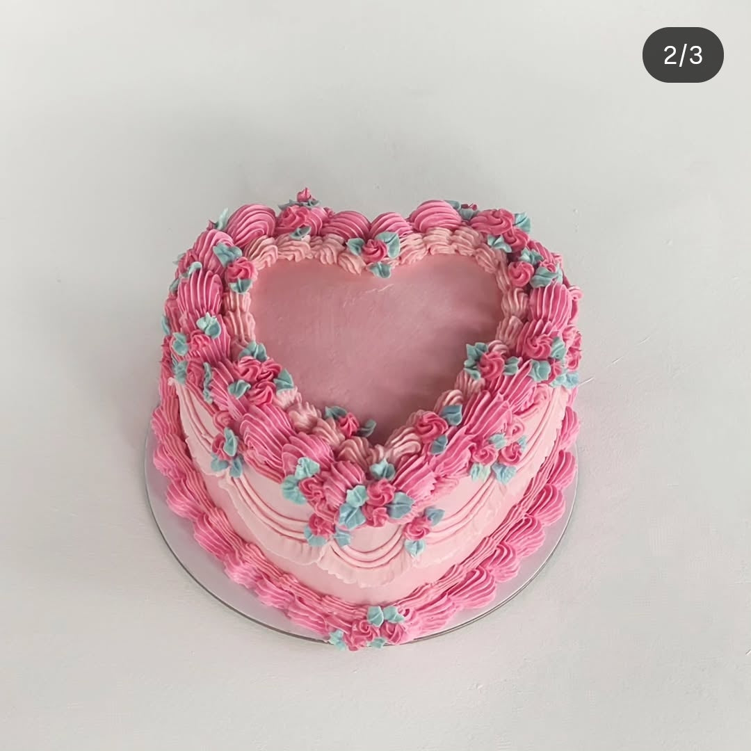 Verbe Signature Cake