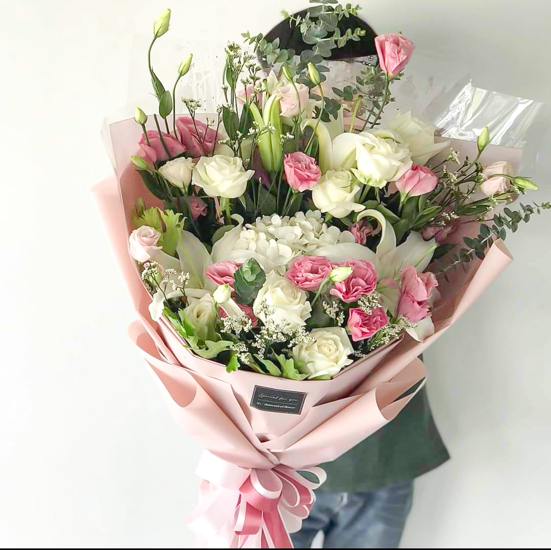 Th(r)ust In Me x Lilly